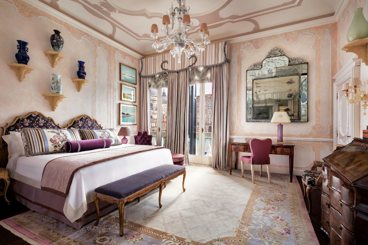The Somerset Maugham Royal Suite