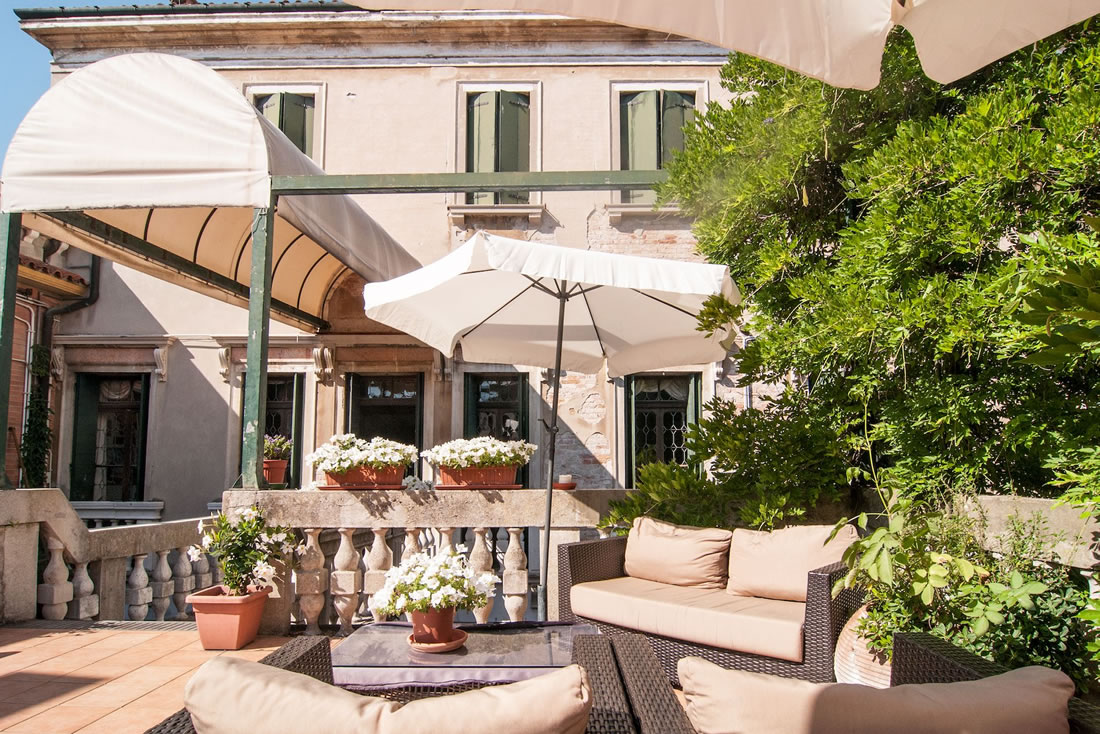 16th century Palazzo Ca' Zanardi Cannaregio - a property in Venice sold by Venice Sotheby's Realty