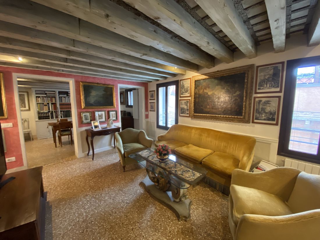 Salute Pied-à-Terre Dorsoduro - a 2 bedroom apartment for sale in Venice