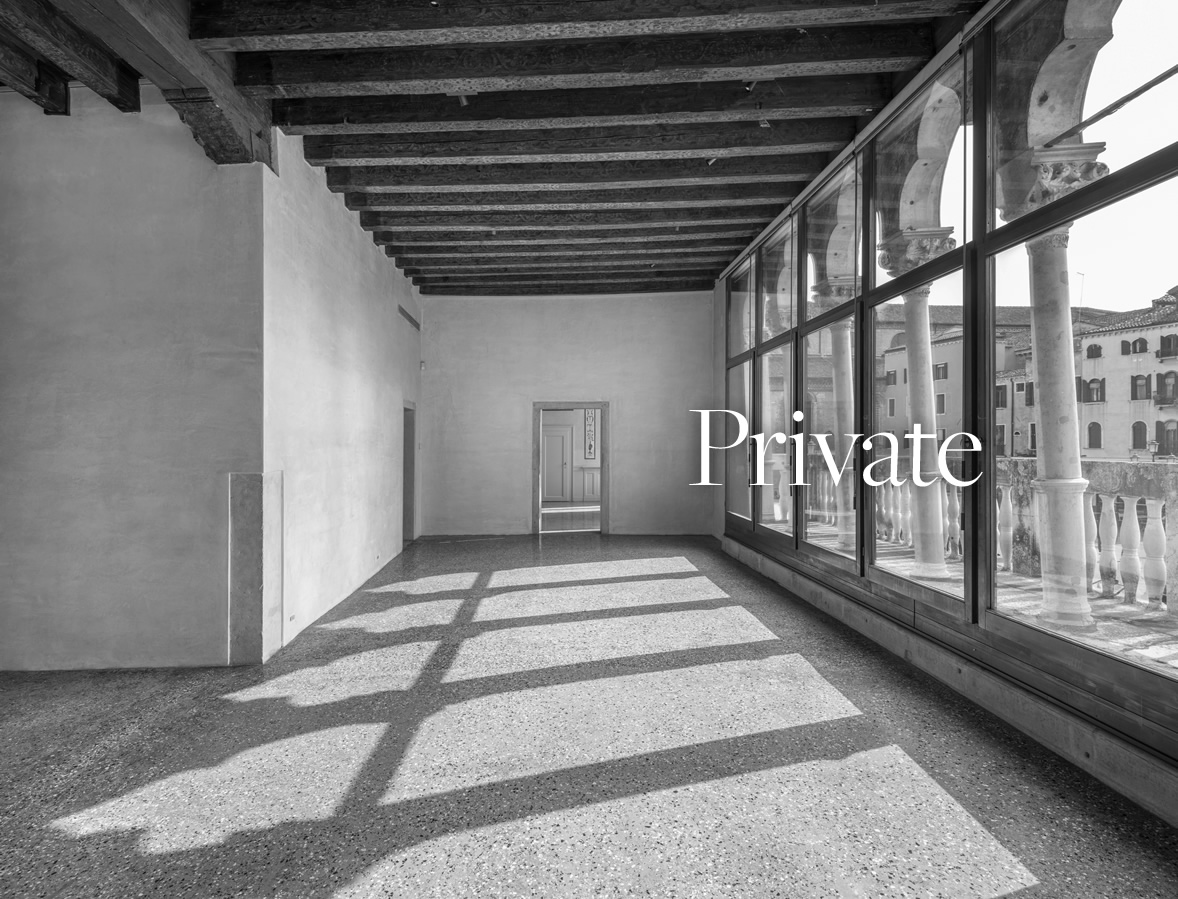 Exclusive Gallery space  to let - a gallery for sale in Venice